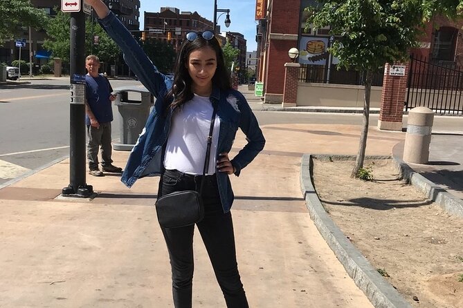 Adventurous Scavenger Hunt in Kalamazoo Review - Included Features and Accessibility