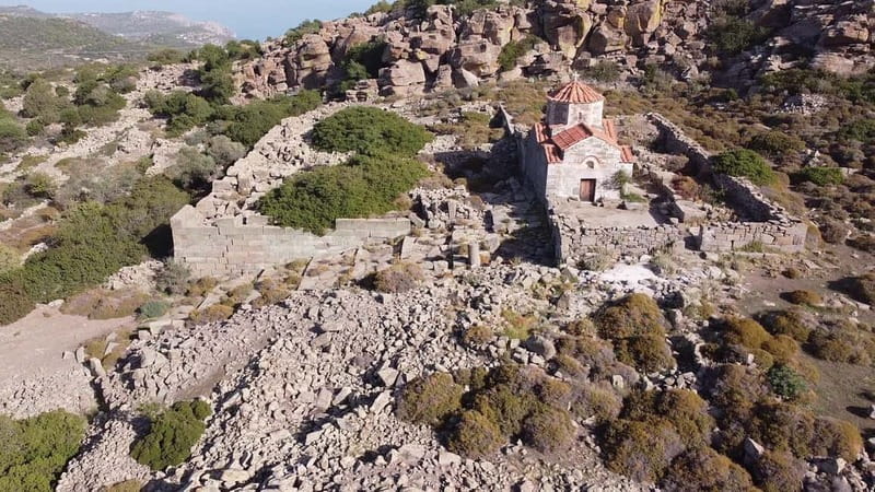 Aegina: Temple of Zeus & Ellanion Mountain - The Hike Up Mount Ellanio: A Closer Look