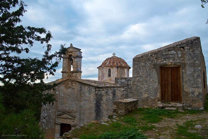 Aegina - Walking Tour At Paliachora ( Mediavil Capital Of Aegina ) - A Deep Dive into the Paliachora Walking Tour