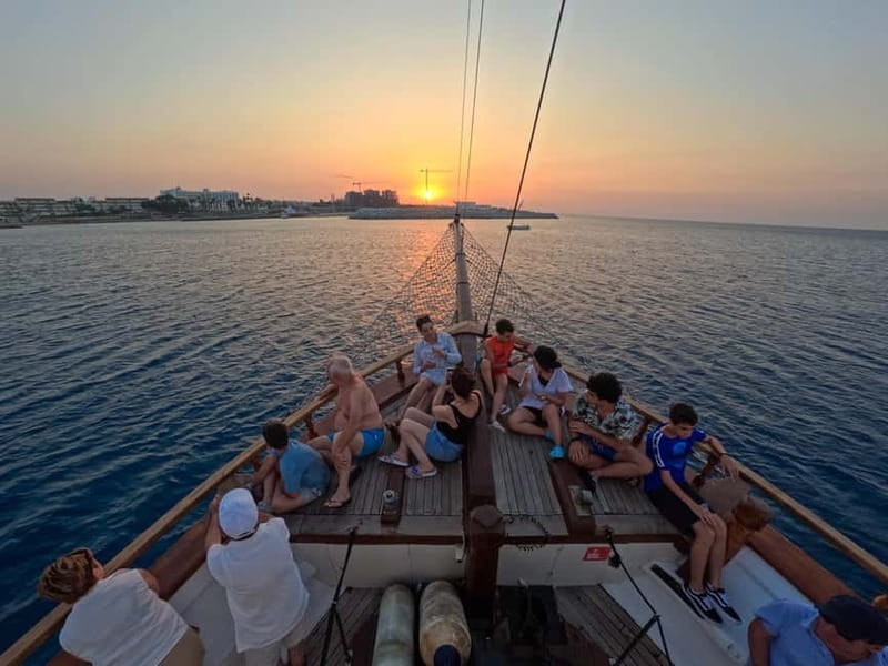 Aerosa Sunset at Protaras and Ayia Napa - An Honest Look at the Aerosa Sunset at Protaras and Ayia Napa  