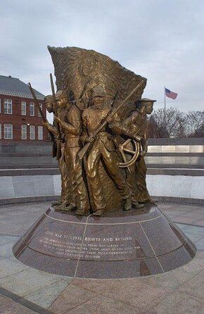 African American History Tour With Museum Admission - Live Commentary Experience