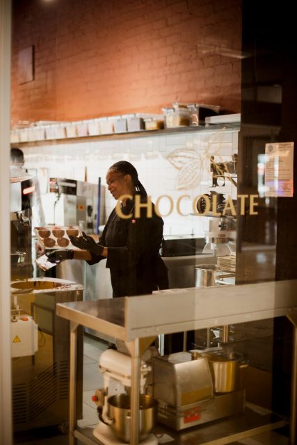 AFRIKOA Bean-to-Bar Chocolate Experience - Tasting Tanzanian Single-Origin Chocolates