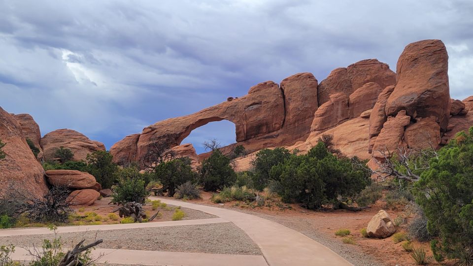 Afternoon Arches National Park 4x4 Tour - Geologic Formations and Fossils