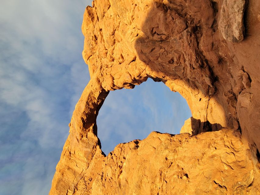 Afternoon Arches National Park 4x4 Tour - Famous Arches and Scenery
