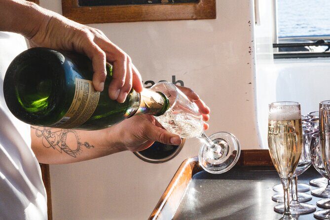 Afternoon Catamaran Sail with Local Culture, Cocktails and Snacks - FAQ