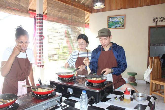 Afternoon Cooking Class & Making Bali Offering With Dinner - Local Dish Creation
