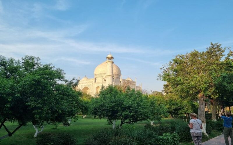 Agra: Best Taj Mahal Guided Tour (All Inclusive) - Key Points