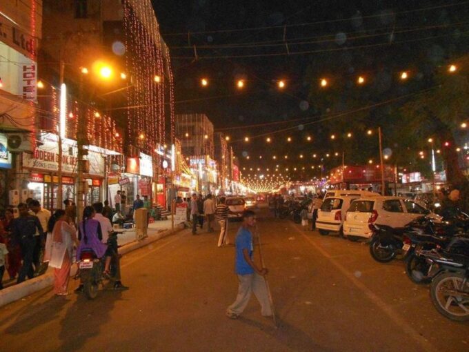 Agra Evening Tour With Sunset View Taj Mahal - Frequently Asked Questions