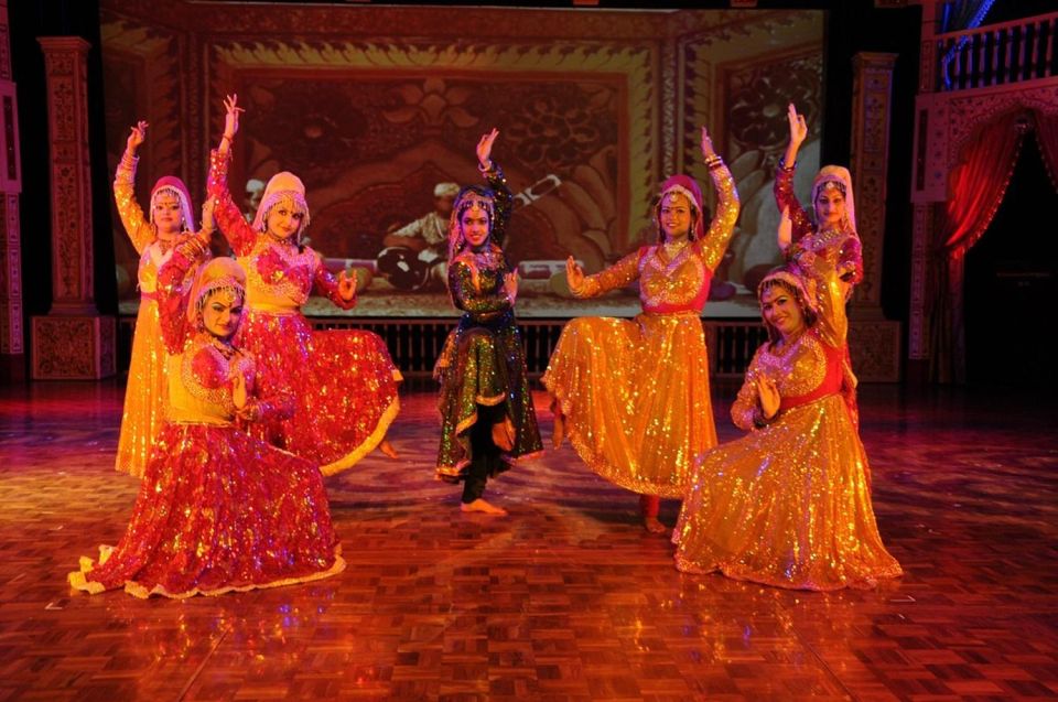 Agra: Mohabbat the Taj Show Tickets and Agra Transfers - Key Points