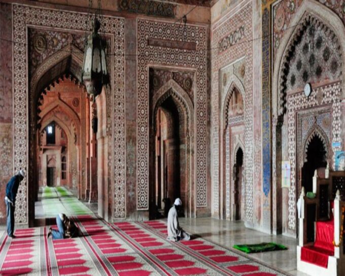 Agra: Old City Food Tour With Local Guide and Tastings - Tips for a Great Experience