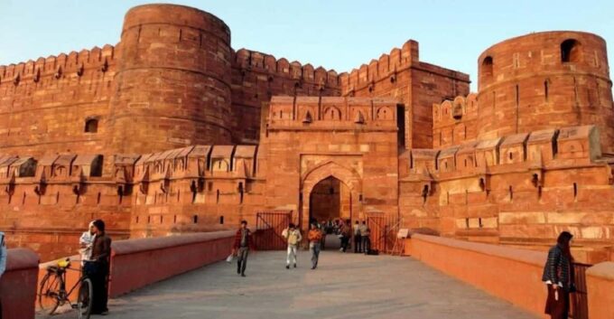 Agra Overnight Tour From Delhi By Car - About the Tour Operator
