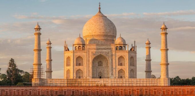 Agra Overnight Tour With Taj Mahal & Fatehpur Sikri - Day 2 Experiences