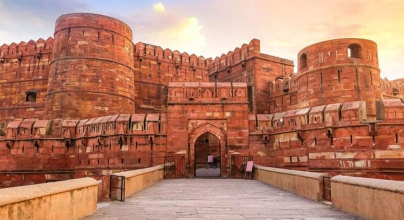 Agra: Taj Mahal Guide Tour Skip-the-Line Entry - Itinerary and Activities
