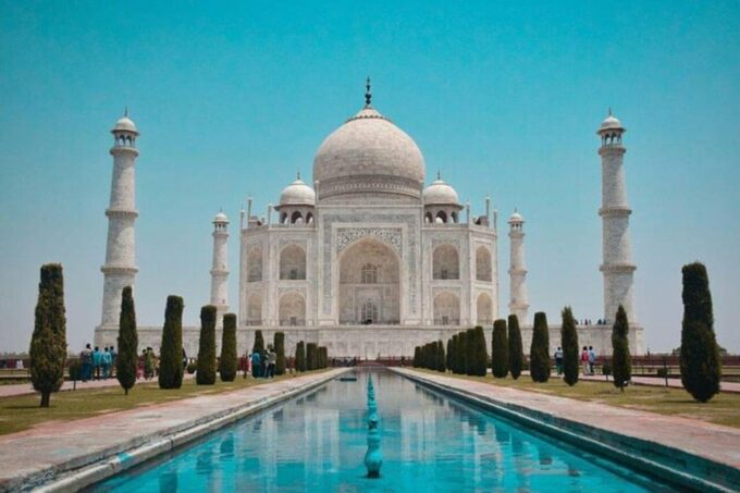 Agra: Taj Mahal Guide Tour Skip-the-Line Entry - Tips for a Great Experience