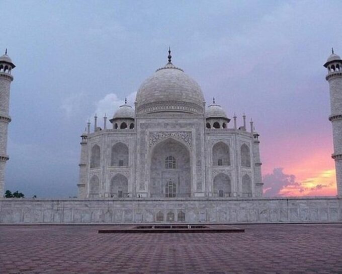 Agra: Taj Mahal Guide Tour Skip-the-Line Entry - The Sum Up