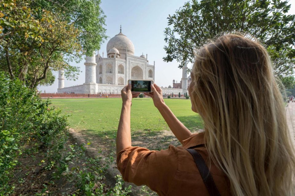 Agra: Taj Mahal Guided Tour With Skip-The-Line Entry - Key Points