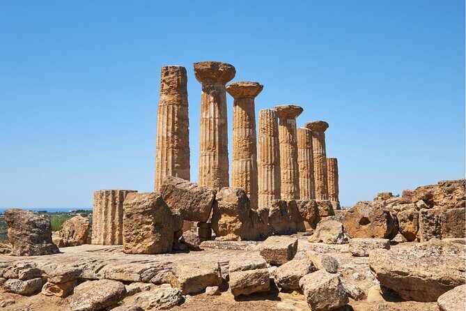 Agrigento to Siracusa with Valley of Temples and Roman Villa Trip - Transportation and Group Size