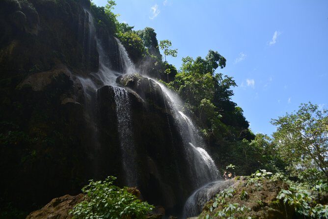 Aguacero Waterfall and La Venta River Canyon - Ocote Biosphere Reserve - Exploring the La Venta River Canyon and Forest