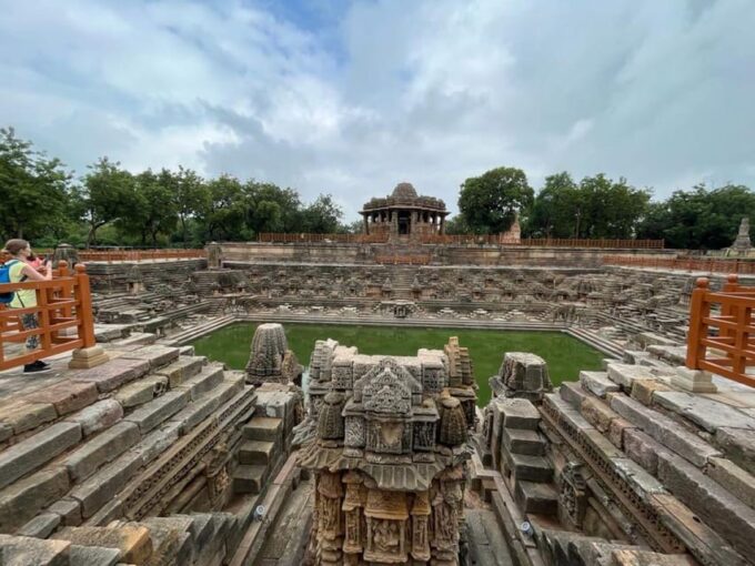 Ahmedabad: Sun Temple of Modhera & Queens Stepwell Day Trip - The Sum Up