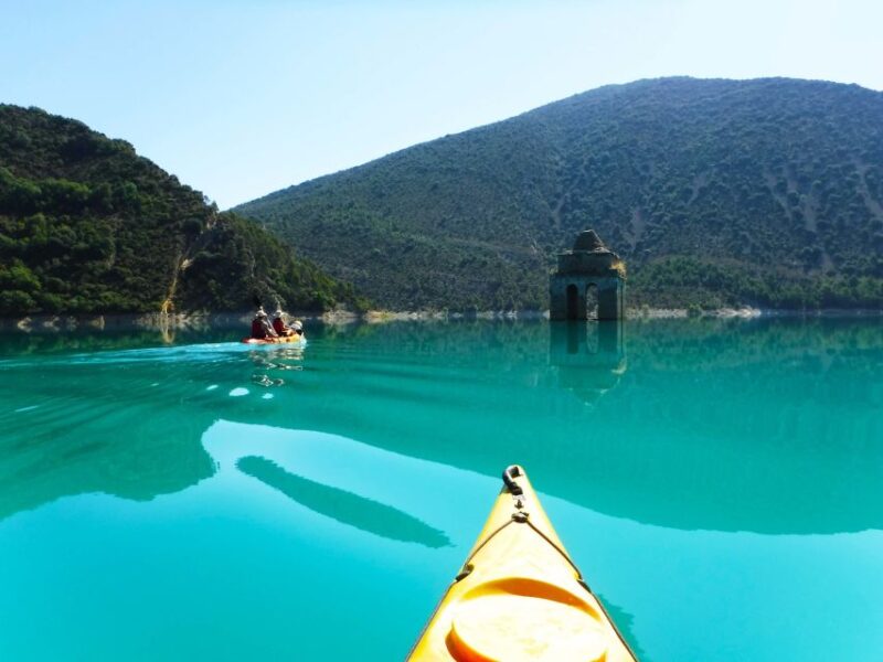Ainsa: 3-Hour Guided Kayaking Tour on Lake Mediano - Inclusions and Whats Covered