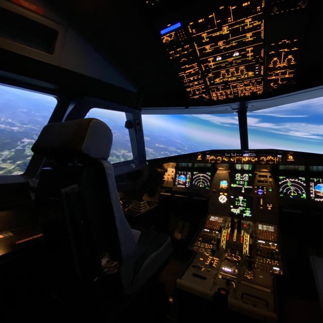Airbus Flightsimulator | Flying Experience | Adults&Children - Realistic Flight Simulation