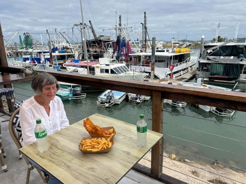 Airlie Beach: Beautiful Bowen Beaches and Seafood Day Trip. - The Finale at Flagstaff Hill