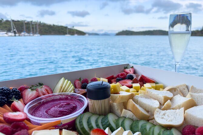 Airlie Beach Glass bottom boat Scenic Sunset Tour - Who Should Consider This Tour?