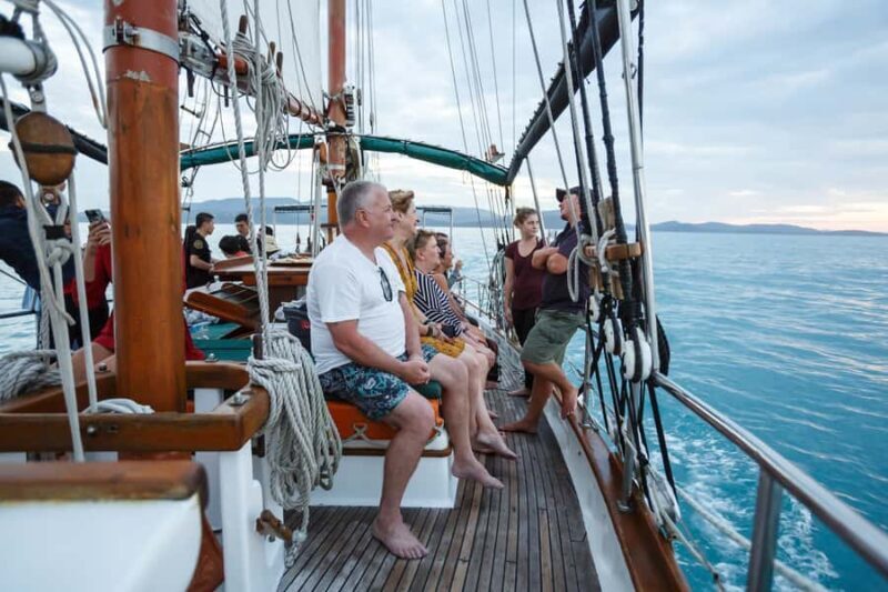 Airlie Beach: Providence Whitsundays Tallship Sunset Sail - Key Points