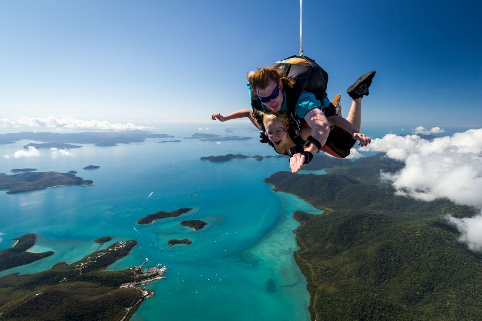 Airlie Beach: Whitsunday Islands Tandem Skydive - Instructor and Pickup Details