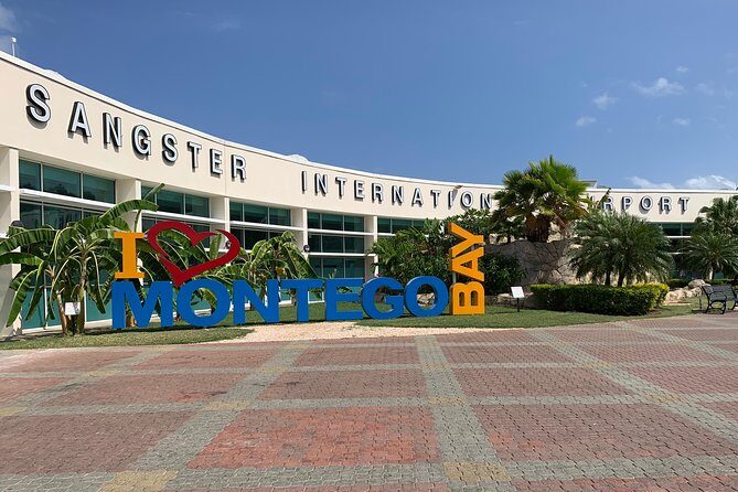 Airport Transfer - Smooth and Reliable: An In-Depth Look at Montego Bay Airport Transfers