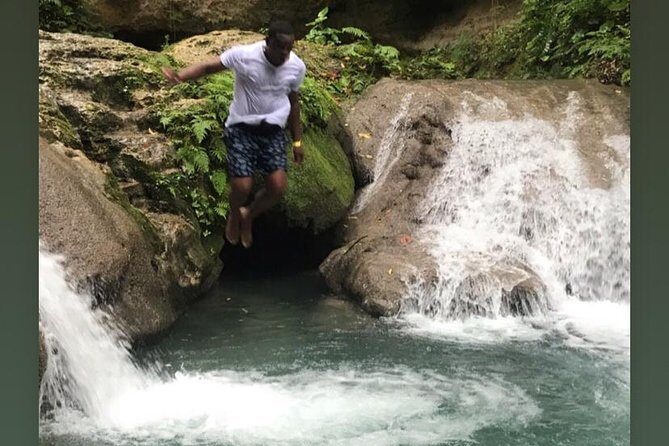 Airport Transfer from MBJ to negril - Key Points