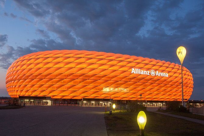 Airport Transfer: Munich Airport MUC to Munich by Business Car - Who is This Transfer Best For?  