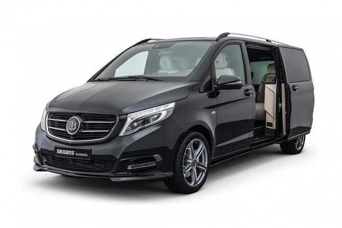 Airport Transfer: Munich to Munich Airport MUC by Luxury Van - The Experience of a Munich Airport Transfer by Luxury Van