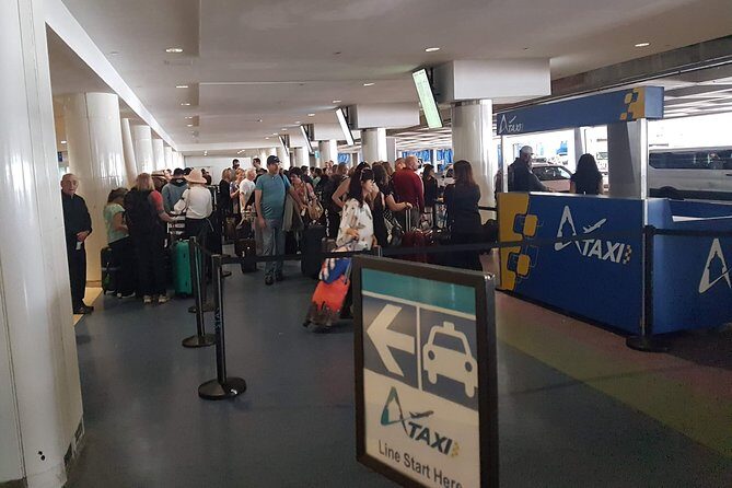 Airport Transfer to Cruise Ships, Hotels, Airbnb in San Juan - The Experience: What You Can Expect