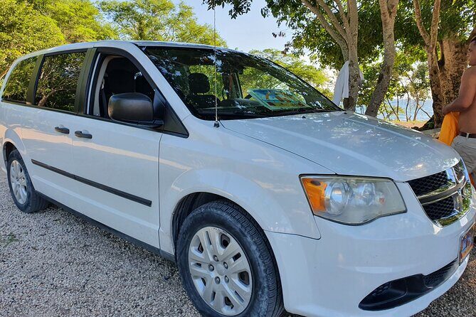 Airport Transfers, Prívate Exclusive Excursions. - Key Points