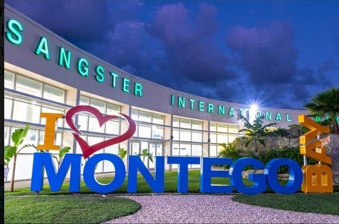 Airport transportation Hotel from Kingston to Montego Bay - The Sum Up
