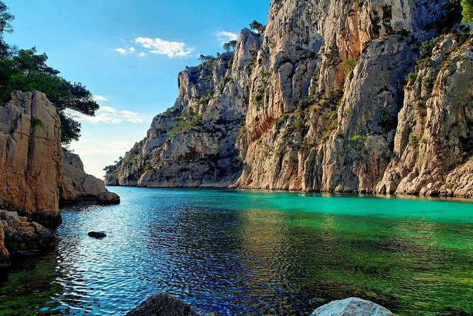 Aix En Provence and Cassis Full Day Private Tour - Itinerary Overview