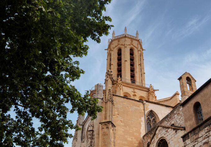 Aix En Provence Food & City Tour Half Day Tour - Ask Away