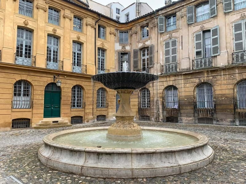 Aix-en-Provence: Guided Walking Tour with Calisson Tasting - Why This Tour Is a Great Choice