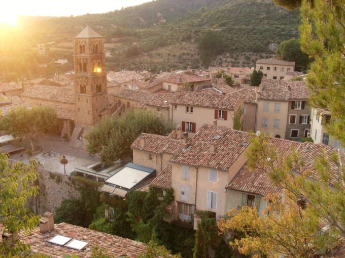 Aix-en-Provence: Verdon & Moustiers-Sainte-Marie Full-day - Frequently Asked Questions