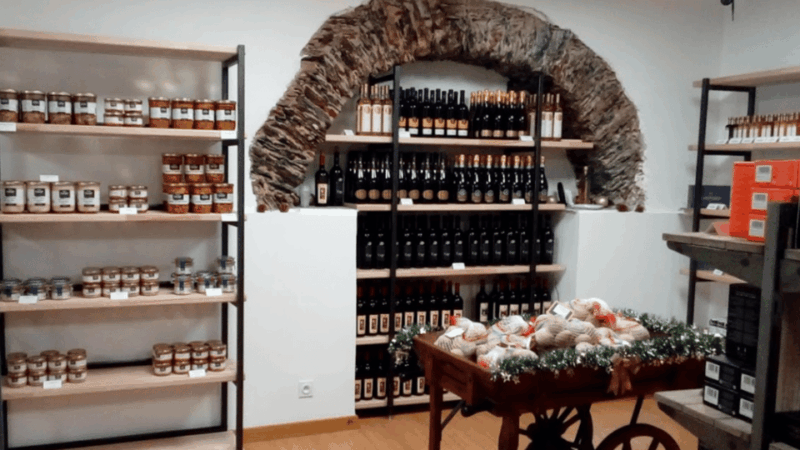 Ajaccio or Bastia Gourmet Food Tour: Enjoy Corsicas Flavors - Indulging in Charcuterie and Cheeses