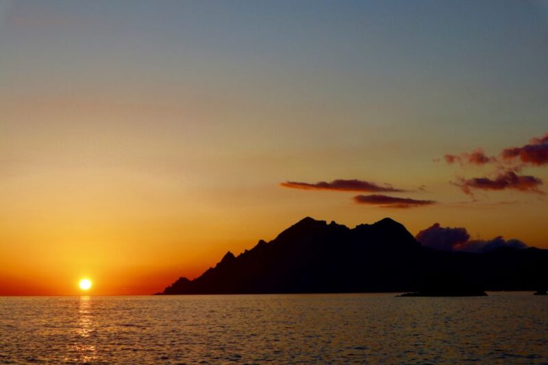 Ajaccio/Porticcio: Sanguinaires Islands Sunset Tour&Aperitif - Vessel Information