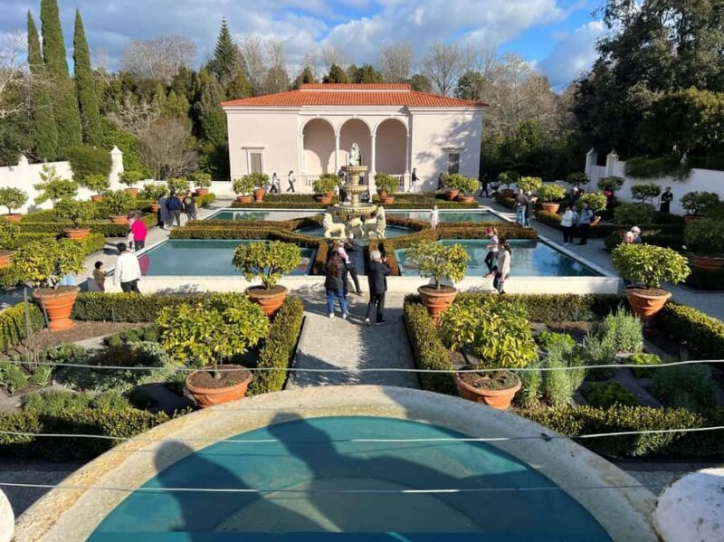 AKL: WAITOMO Glowworm, KIWI Bird, LUNCH & Hamilton Gardens - The Transport and Group Size