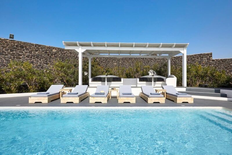 Akrotiri: Couples Massage Dinner & Pool Access - Final Thoughts