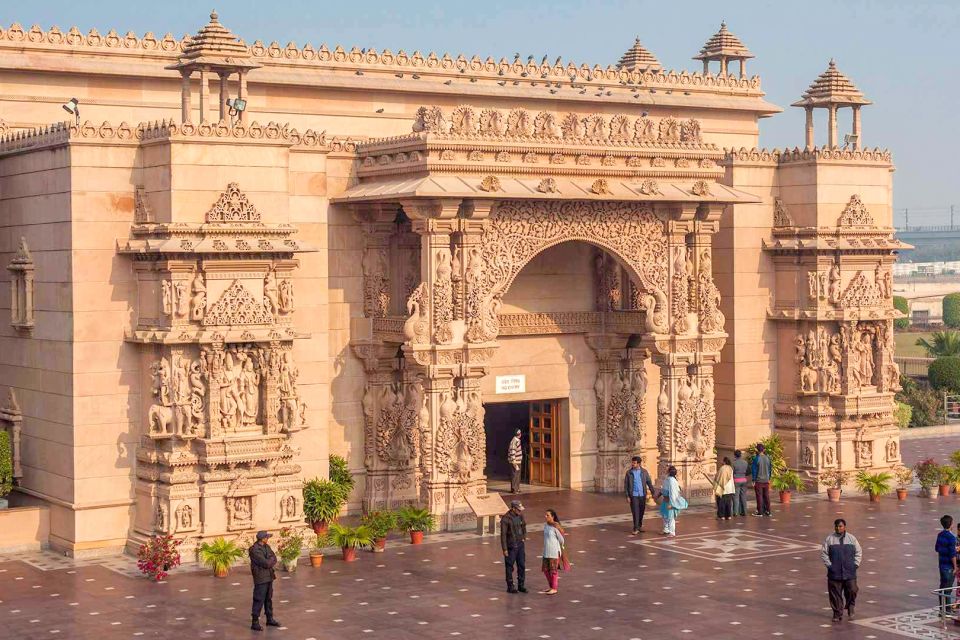 Akshardham: Exhibition, Light and Water Show With Transfers - Frequently Asked Questions