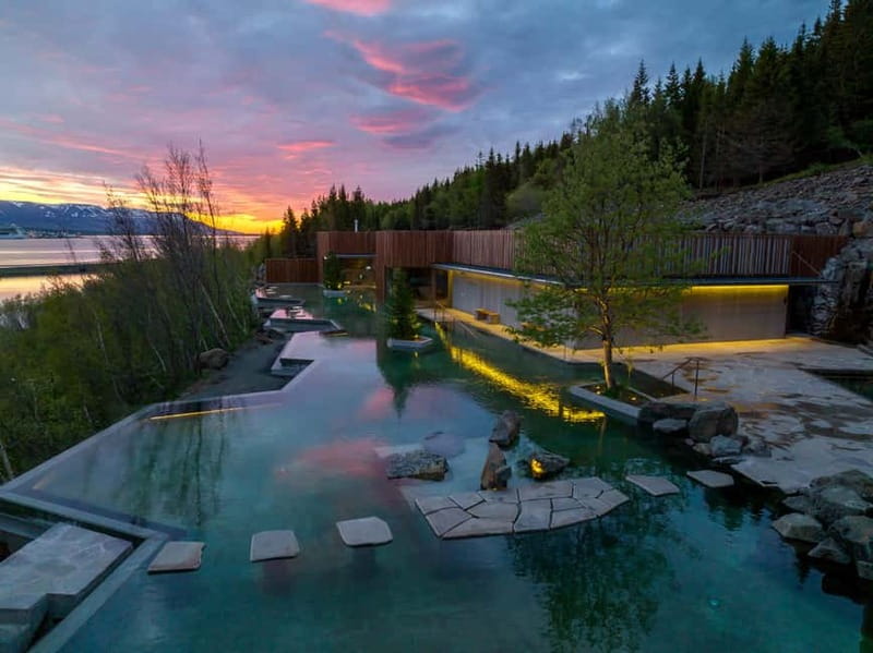 Akureyri: Admission to Forest Lagoon - Key Points