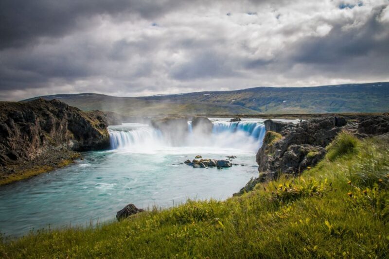 Akureyri: Mývatn Nature Baths and Goðafoss Waterfall Tour - Mývatn Nature Baths