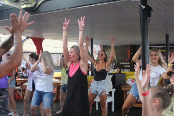 Alanya: Evening Jeep Tour With Sunset Boat Trip and Dinner - Frequently Asked Questions