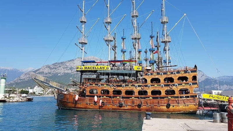 Alanya: Pirate Boat Party with Foam, Disco, Lunch & Drinks - An In-Depth Look at the Pirate Boat Experience