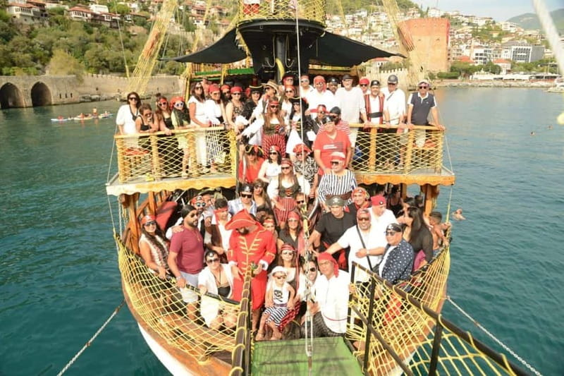 Alanya: Pirate Boat with Lunch and Unlimited Drinks - The Experience: What to Expect on the Pirate Boat Tour from Alanya
